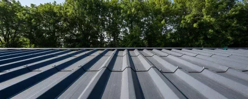 Distribución de panel sándwich en Madrid para cubiertas y cerramientos